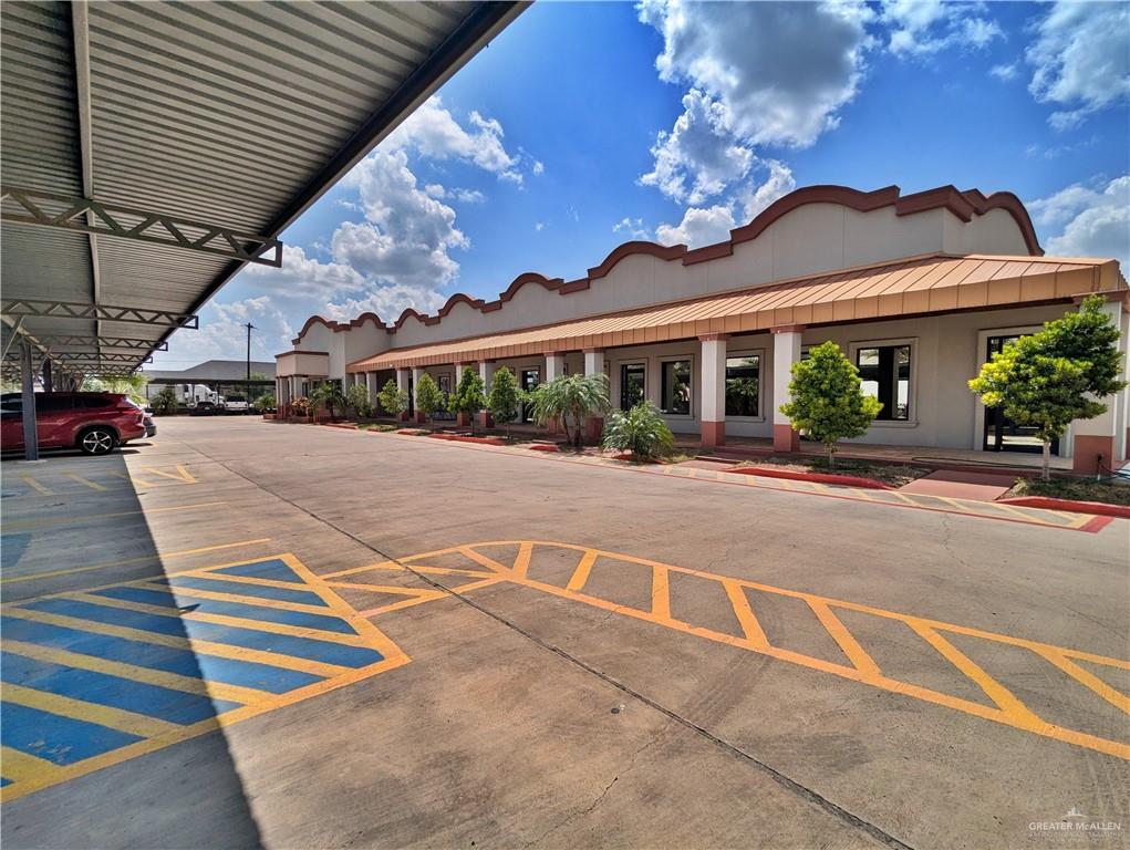 1801 E US Highway 281 5 — photo