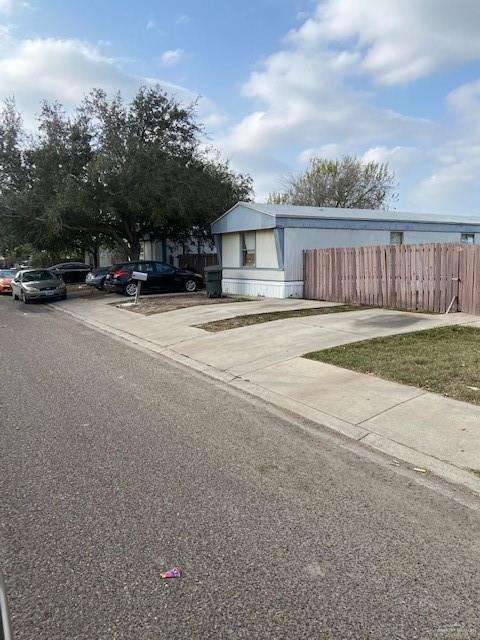 309 E Salazar Street — photo