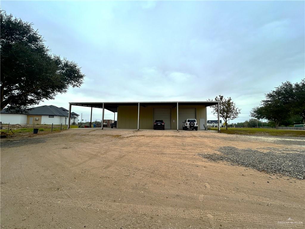 5101 Mile 8 Road — photo