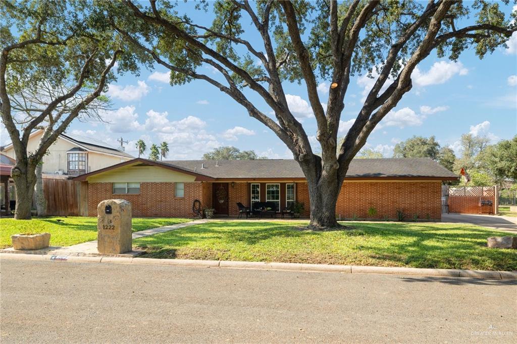 1222 S Bluebonnet Street — photo