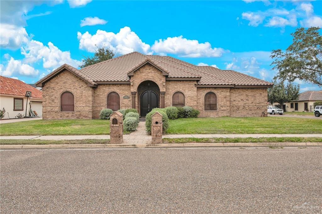 2405 W Rhin Drive — photo