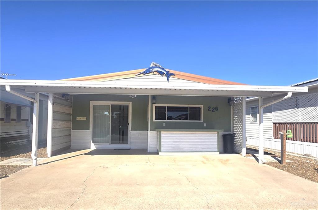 226 Harness Drive — photo