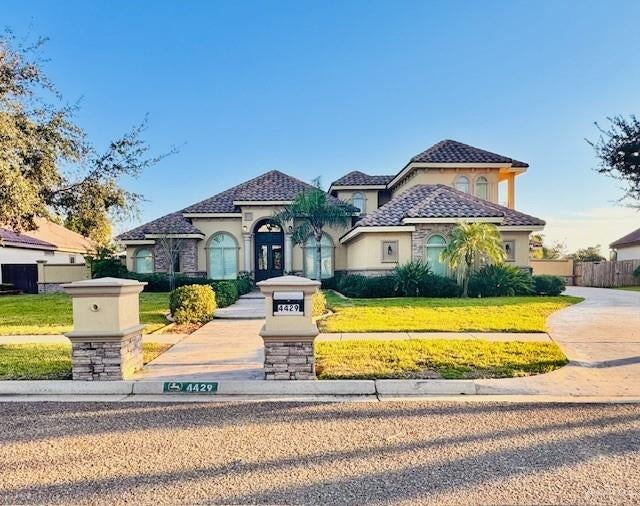4429 Waters Edge Street — photo