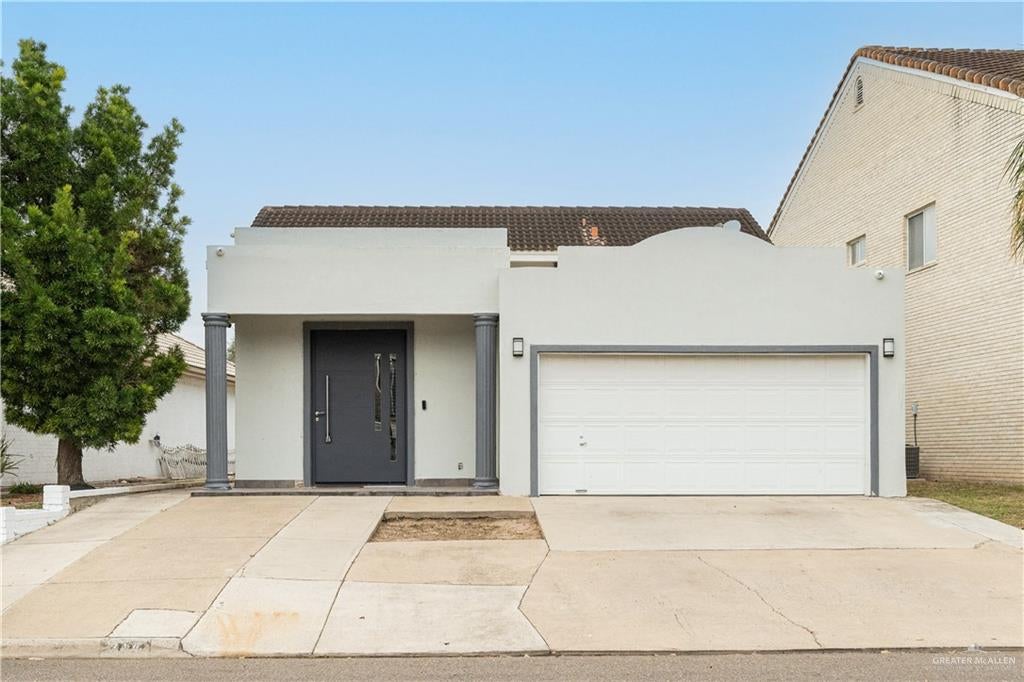 814 Cimarron Drive — photo