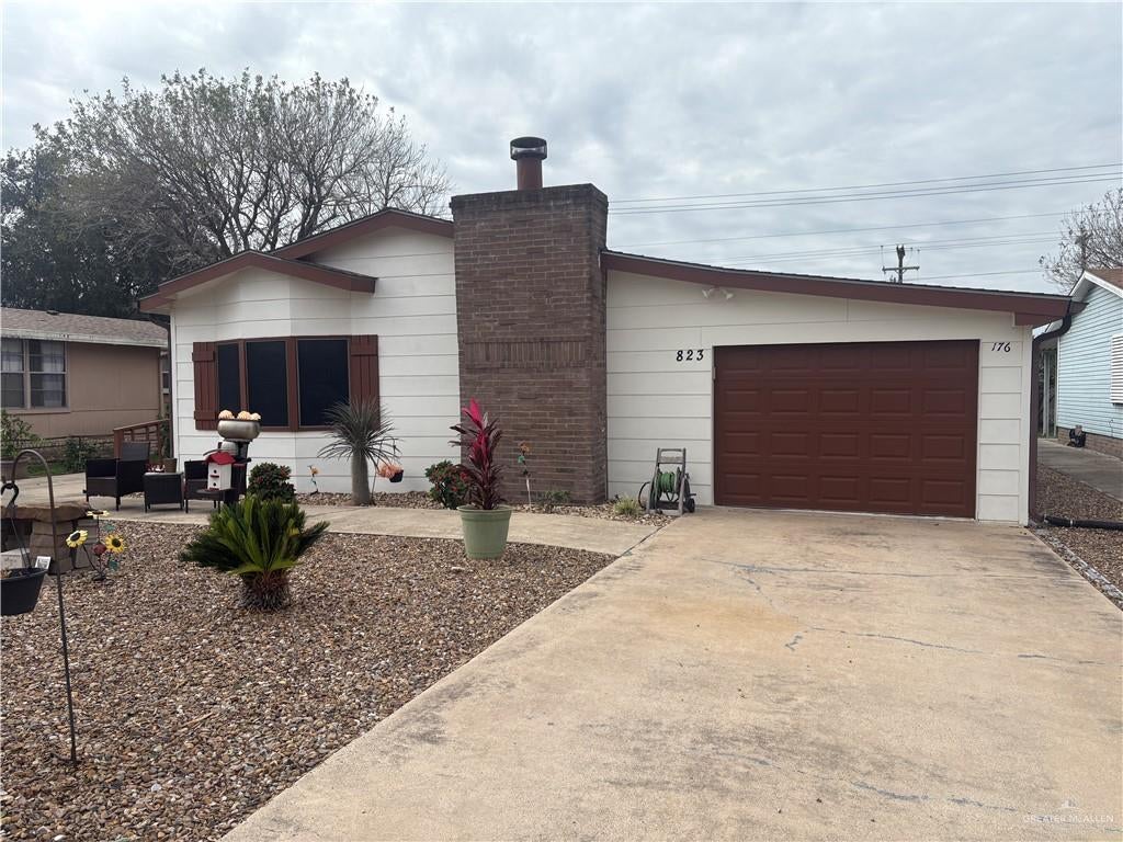 823 Santa Anna Drive — photo