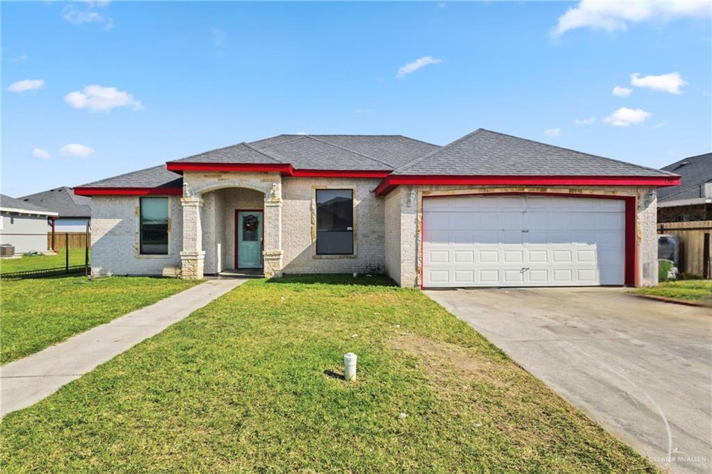1303 Canary Lane — photo