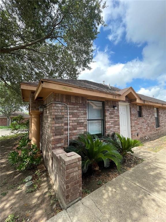 1806 S Ironwood Street — photo