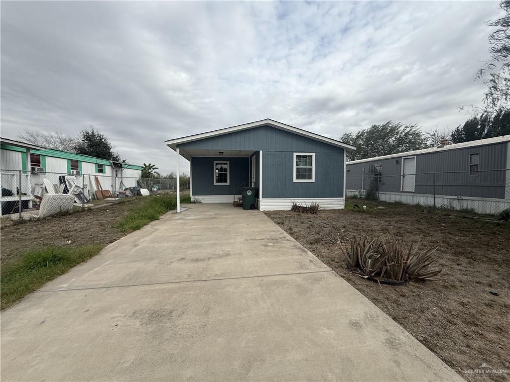 1521 Thompson Road — photo