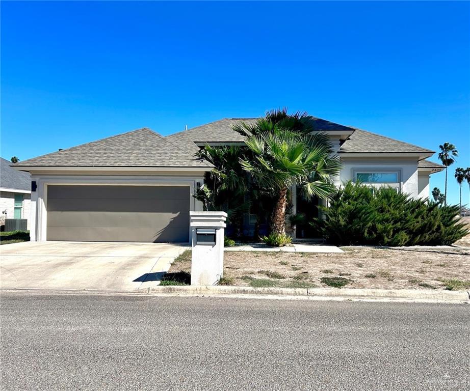 2302 Lakeview Drive — photo