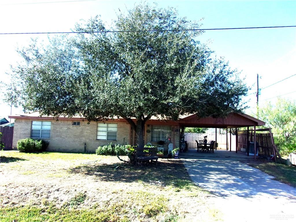 1700 Crimson Drive — photo