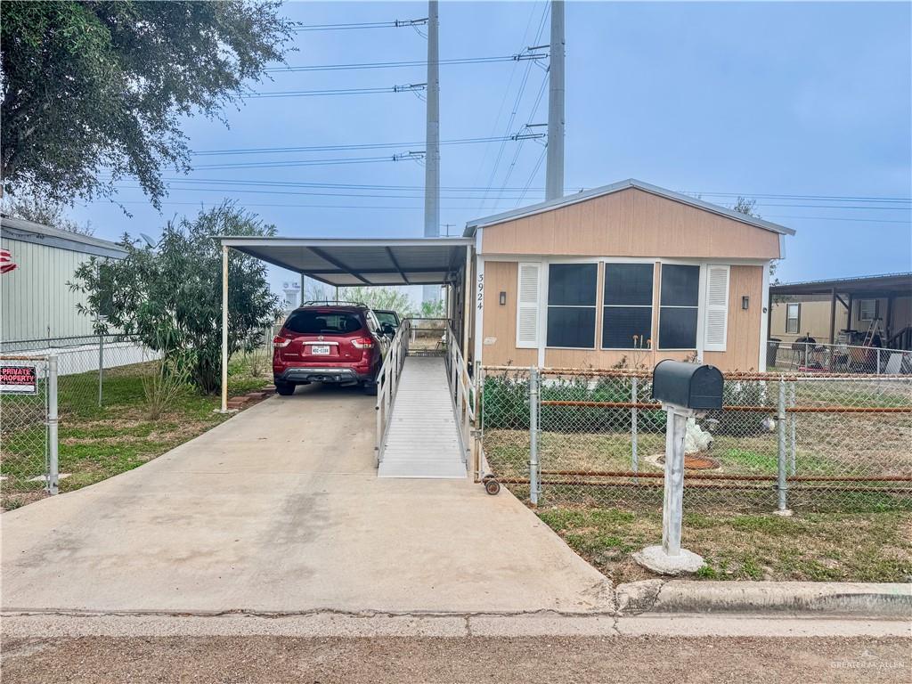 3924 Railroad Drive — photo