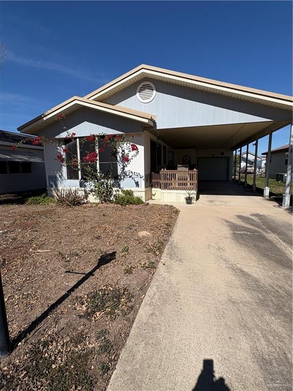 206 Hub Drive — photo