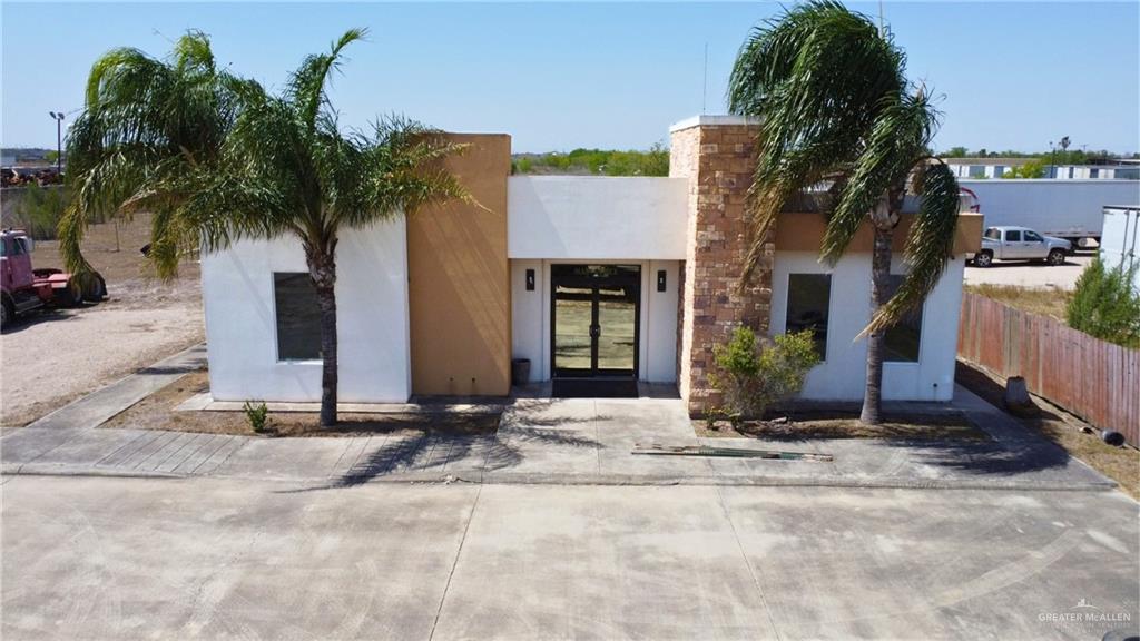 2302 N Jackson Road — photo