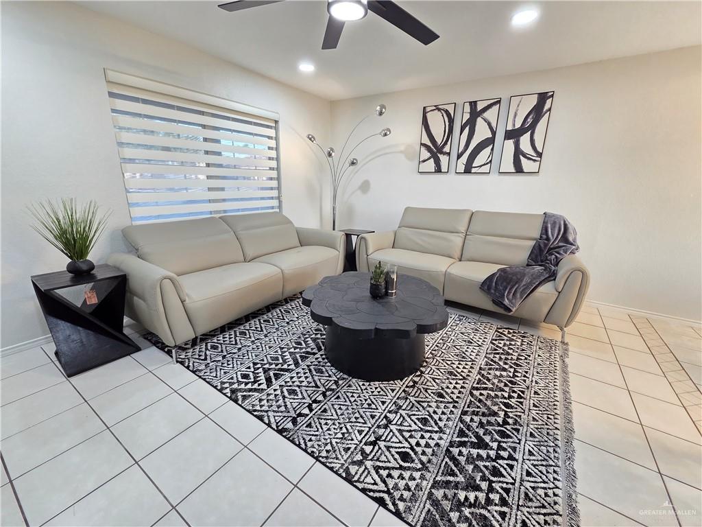 3030 Ashley Place H — photo
