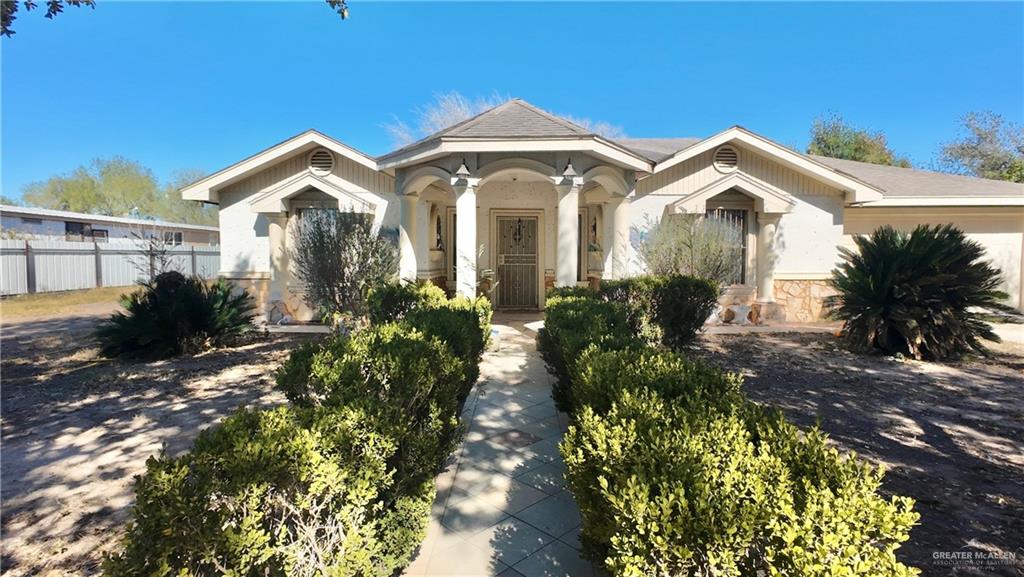 1703 Bluebird Avenue — photo