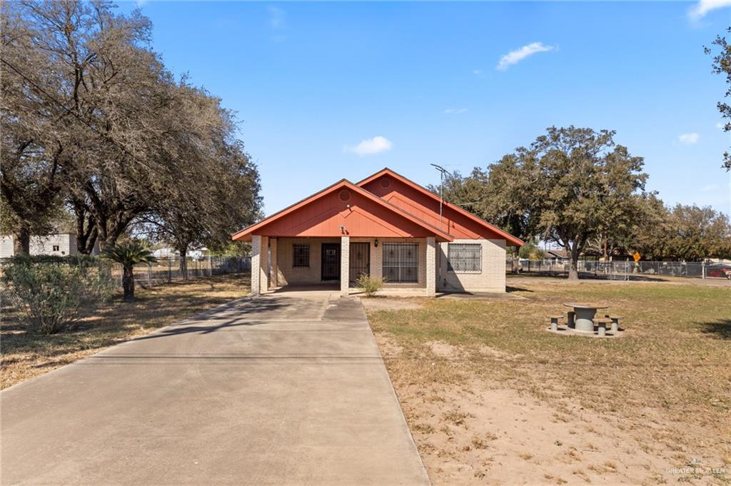 801 N Foster Drive — photo