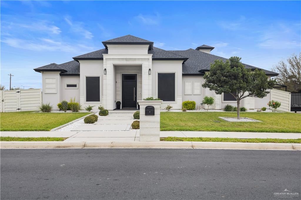 3100 Hillcrest Drive — photo