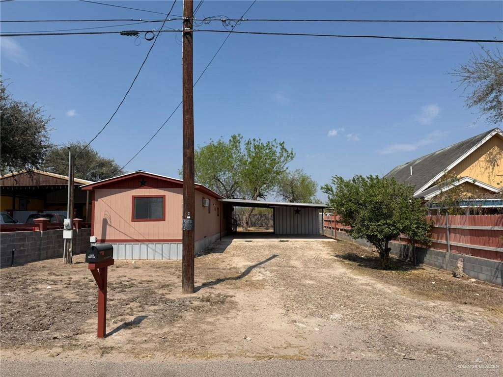 1814 Canyon Street — photo
