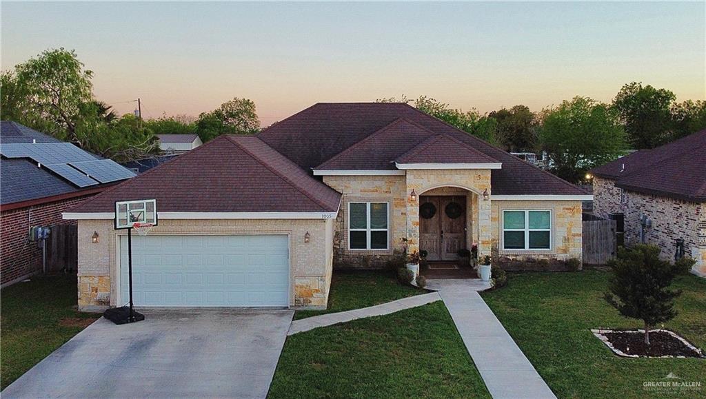 1005 Sunny Drive — photo
