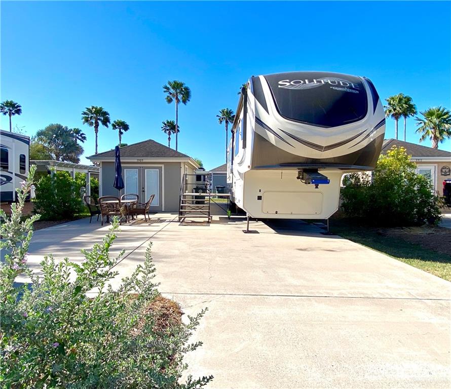 3909 Mallard Drive — photo
