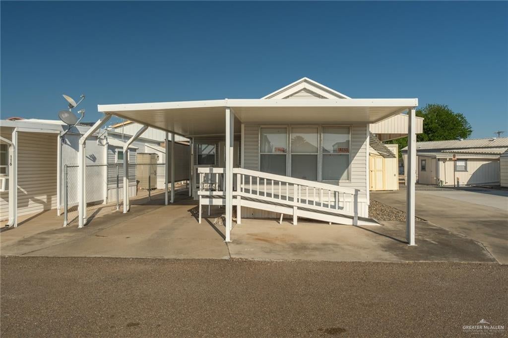 215 S Valley View Road 115 — photo