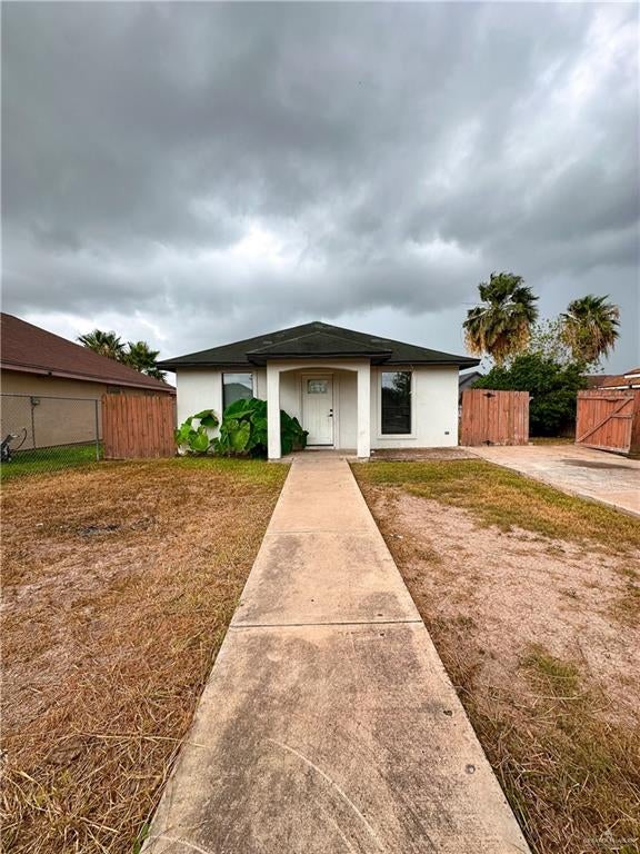 905 W Green Jay Avenue — photo
