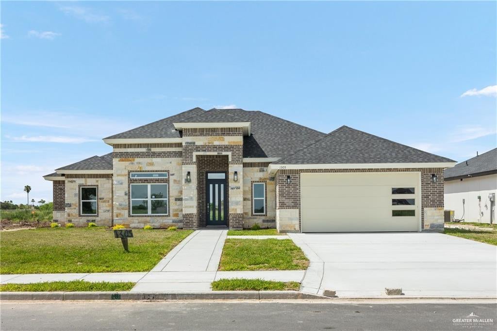 1305 Fairway Drive — photo