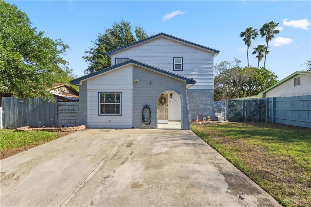 2124 Hawk Avenue — photo