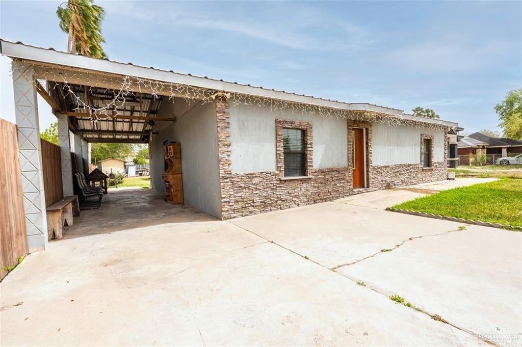 110 Cabana Drive — photo