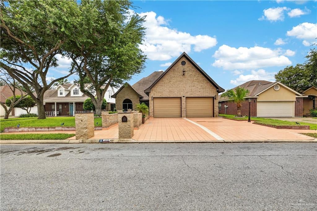 1213 Heron Court — photo