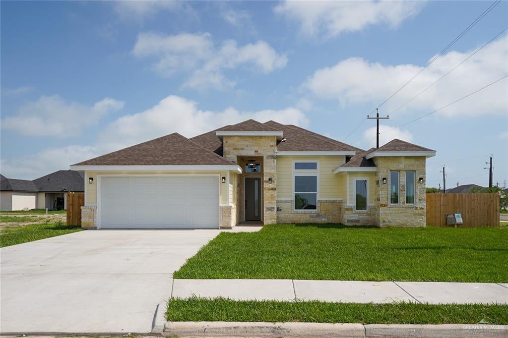 2902 Eliseo Villarreal — photo