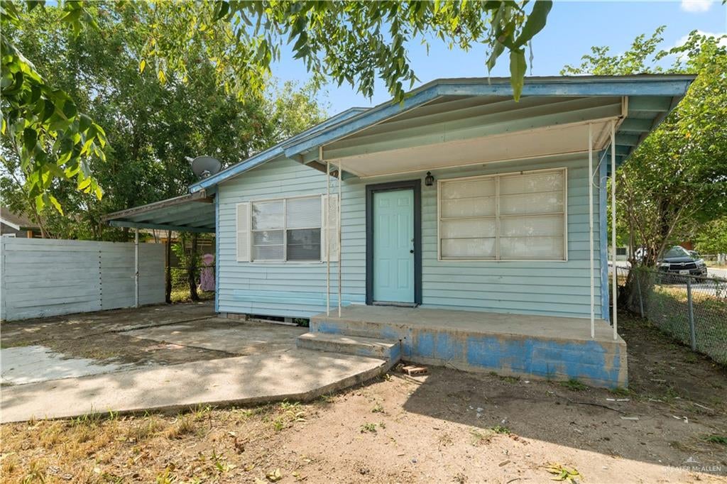 733 N Esperanza Street — photo