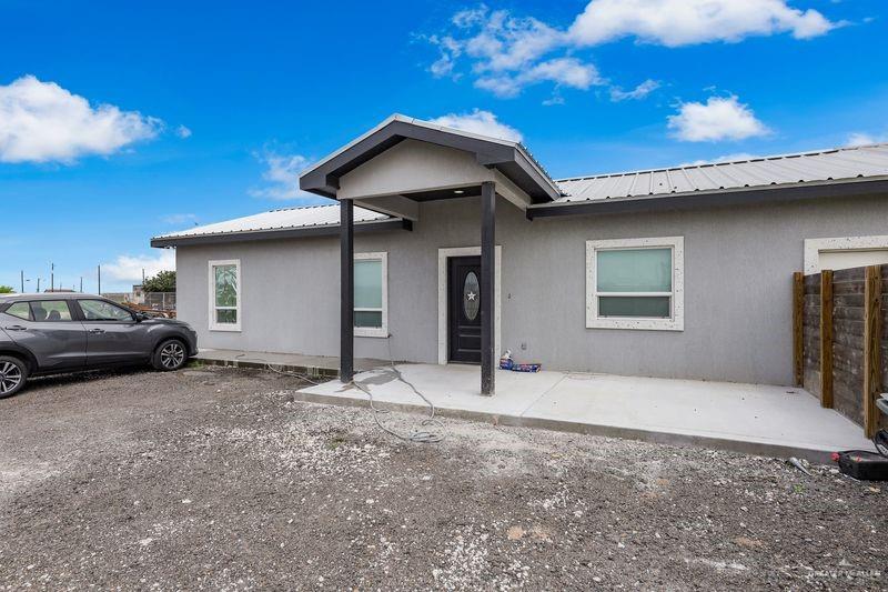 3213 Agualeguas Street — photo