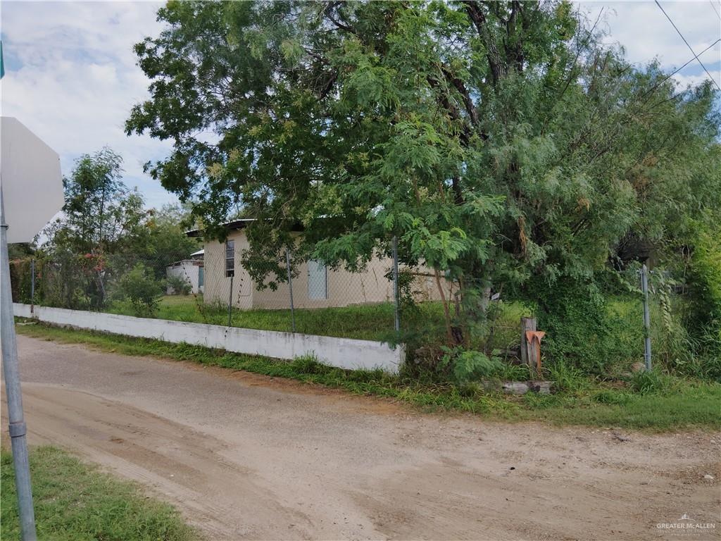 900 S Garza Avenue — photo