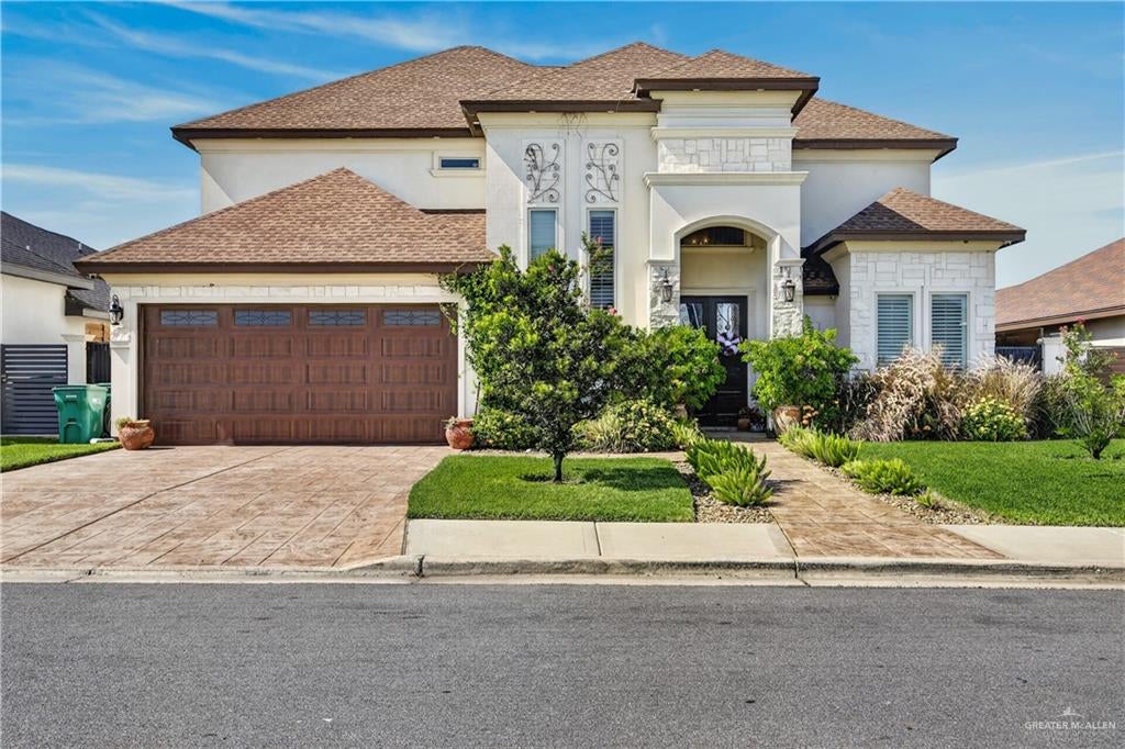 908 W Iroquois Avenue — photo