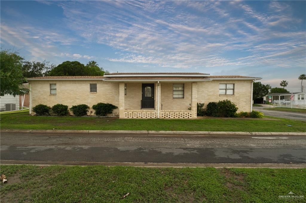 4 Pocahontas Drive — photo