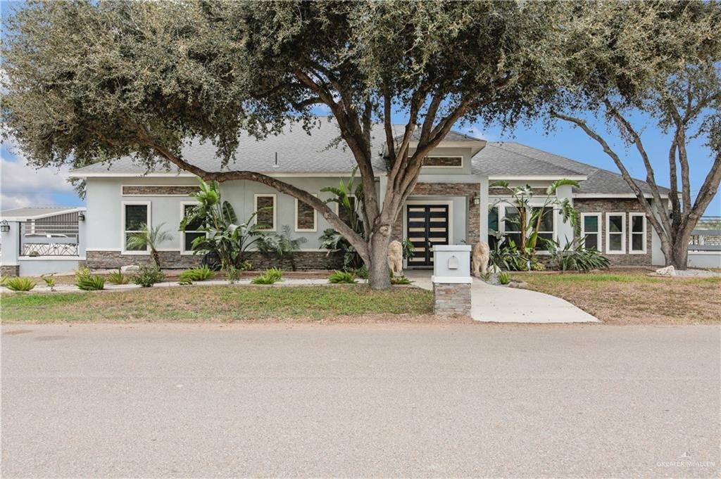 8404 Bougainvillea Drive — photo
