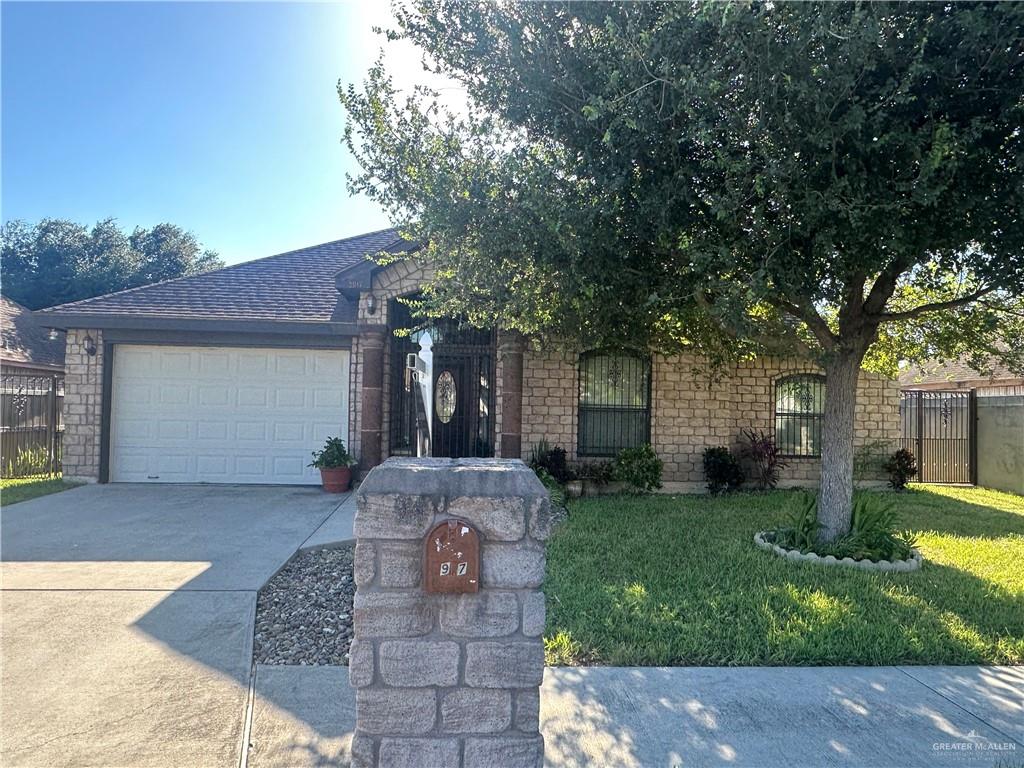 2917 Crisantema Street — photo