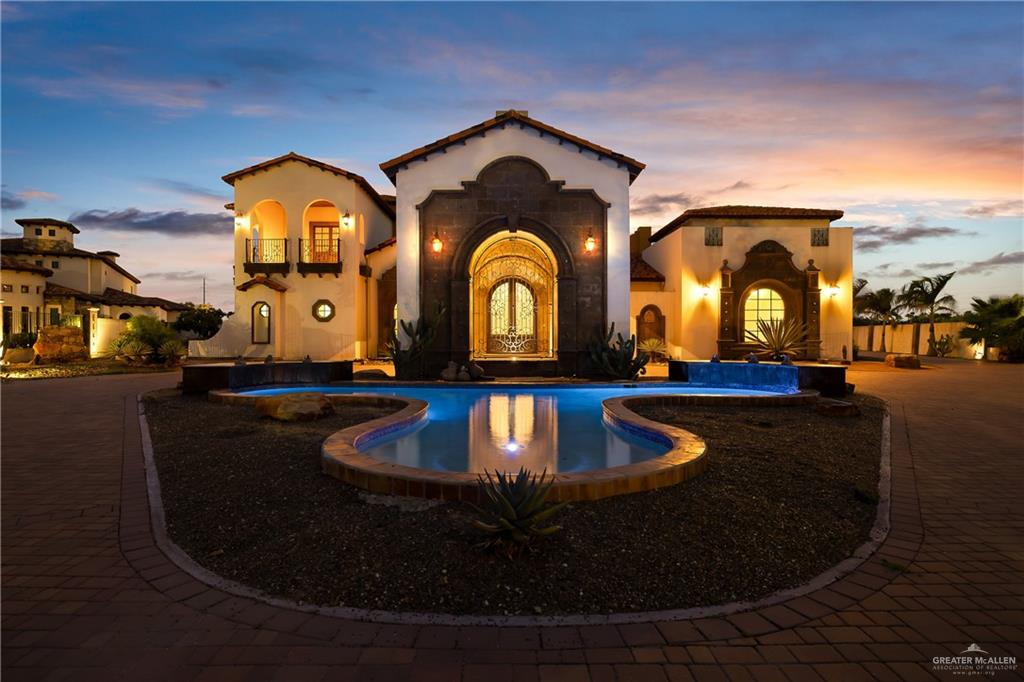 2304 Antigua Drive — photo