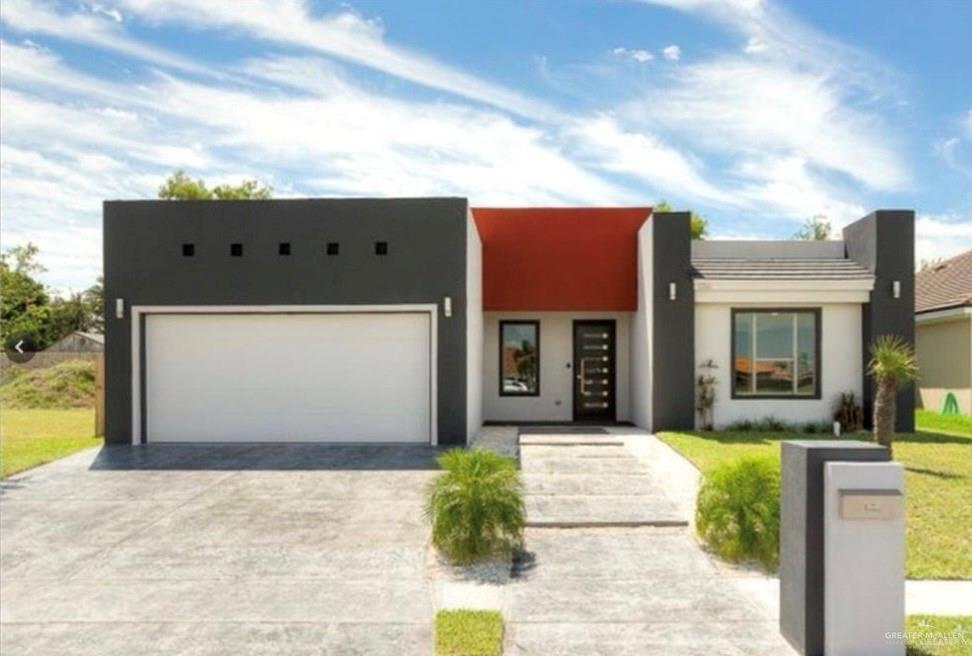 1316 E Balboa Avenue — photo
