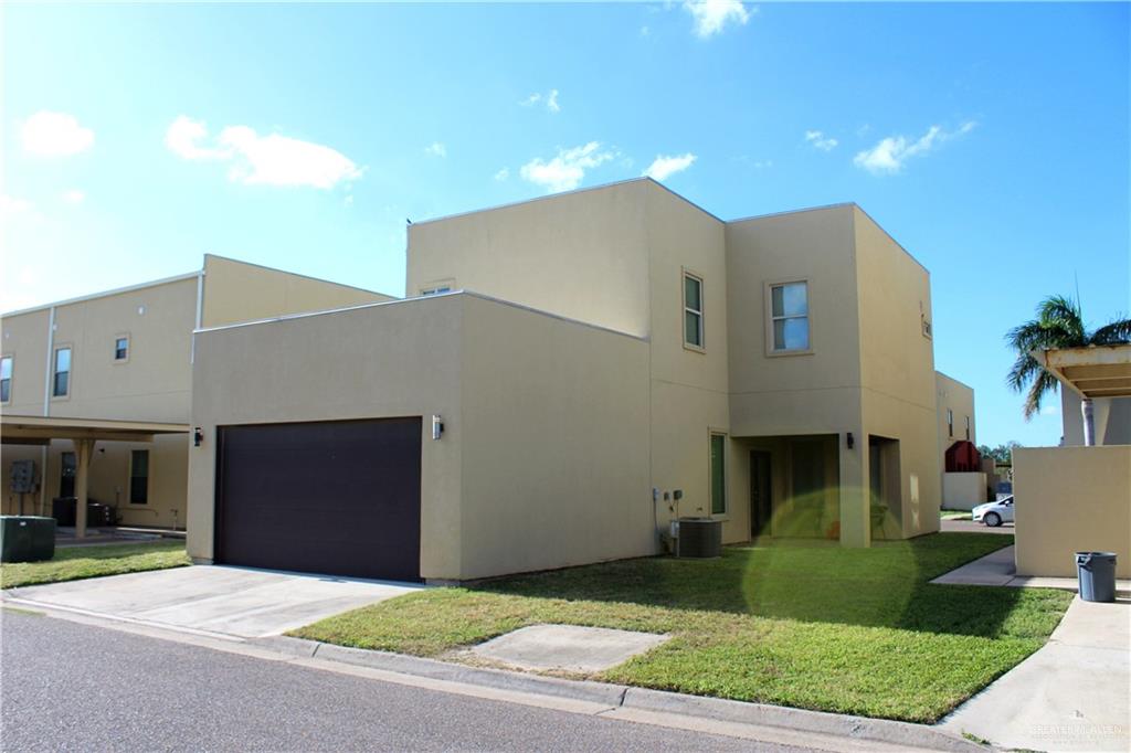 1204 E Daffodil, McAllen, TX 78501 — photo 2
