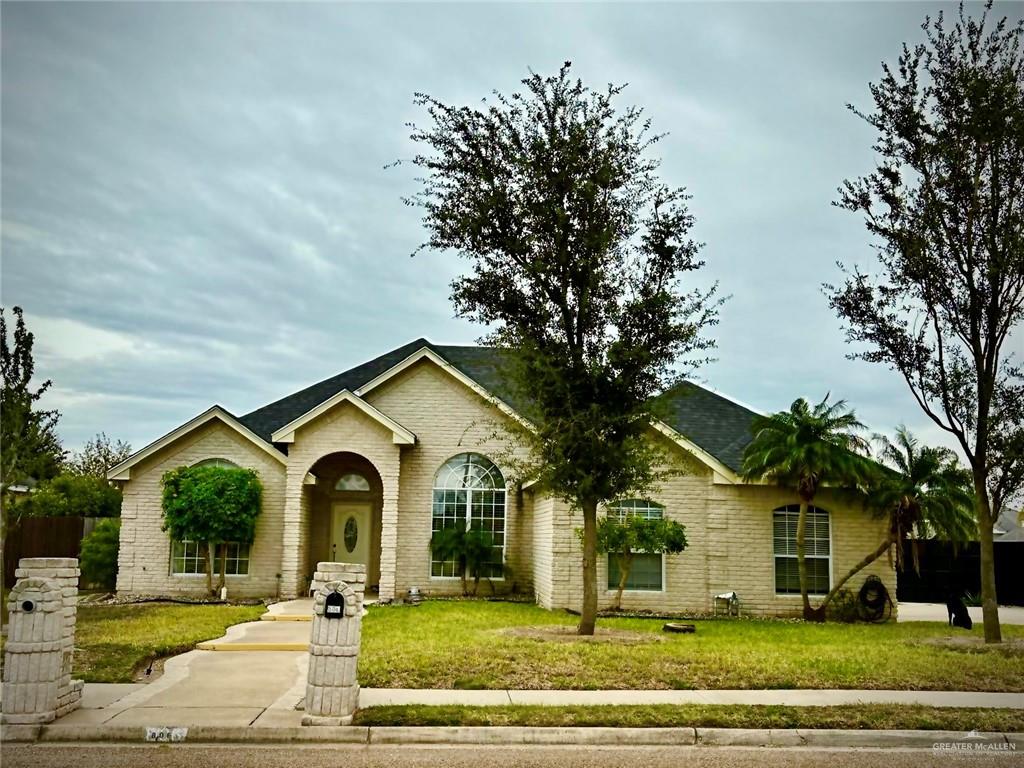 806 Amethyst Drive — photo