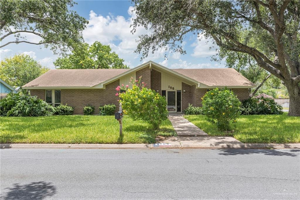 100 W Iris Avenue — photo