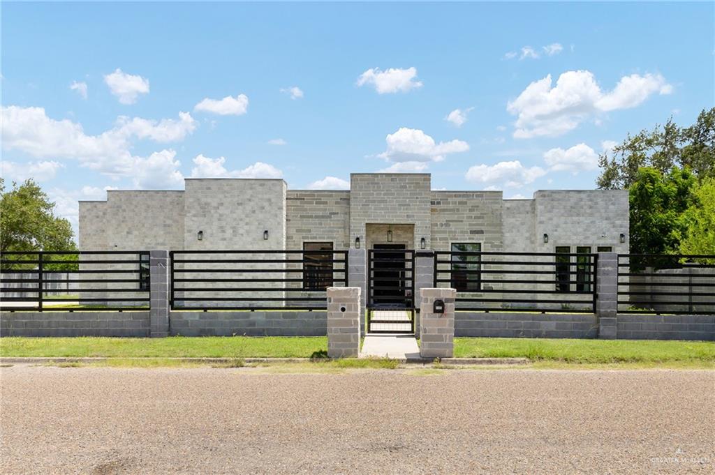 1435 Pinto Drive — photo