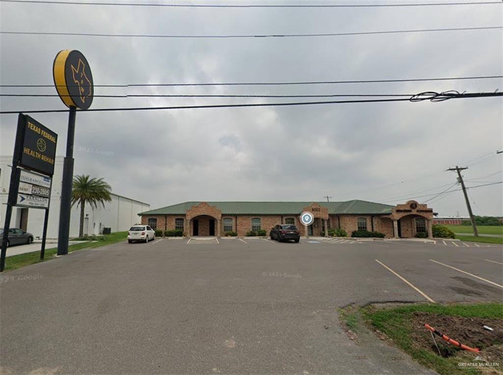 8002 W Expressway 83 — photo