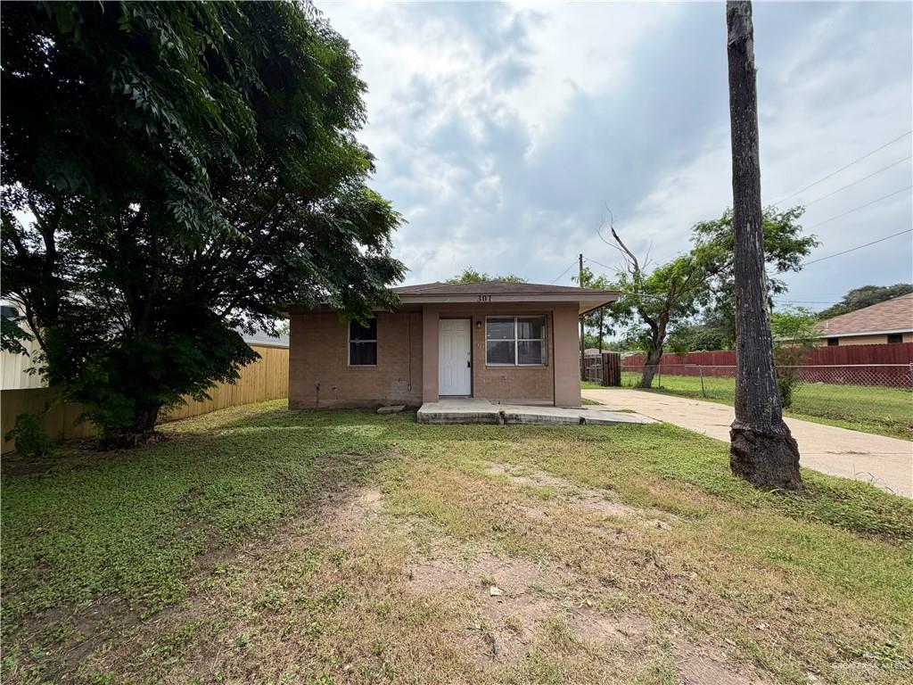 301 S Raul Longoria Road — photo