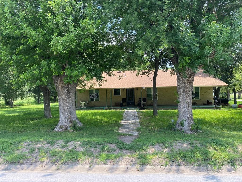 400 W Houston Avenue — photo