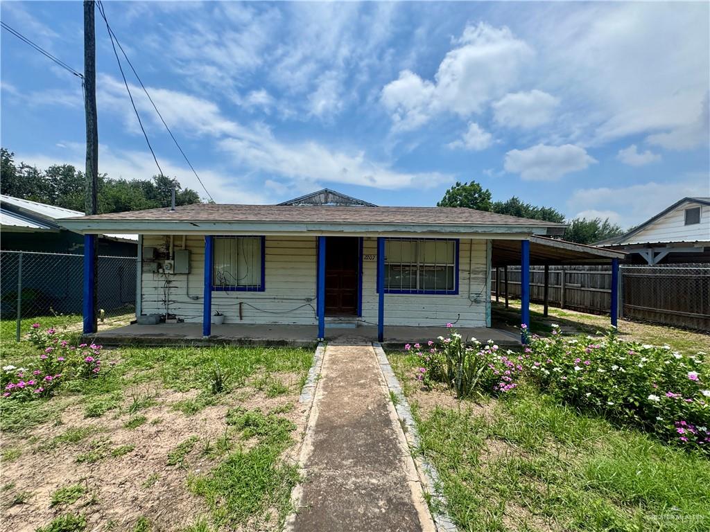 2207 Benitez Street — photo