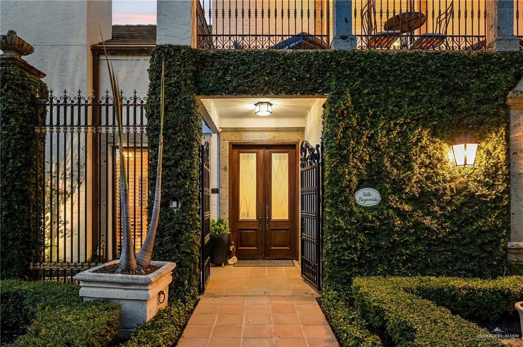 31 Villas Jardin Drive — photo