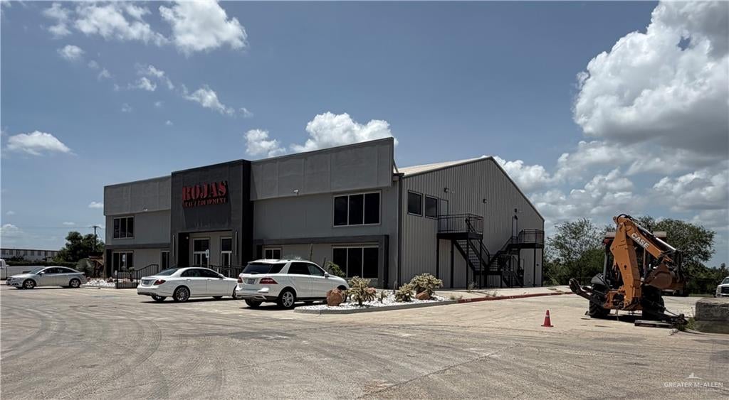 240 E Frontage Road — photo